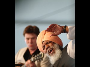 Dr Lonnie Smith