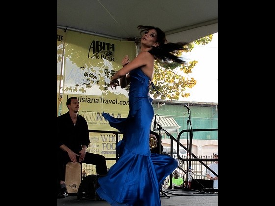 Ven Pa' Ca on the Folklorica Stage at Fiesta Latina 2010.