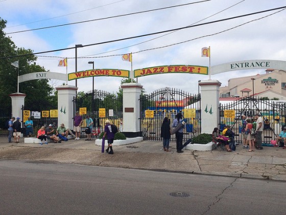 Entry gates 2 hours before opening [Photo by Carrie Booher]