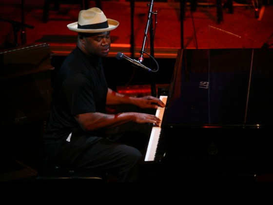 Brunce 'Sunpie' Barnes performing in 2010 [Photo: Jef Jaisun]