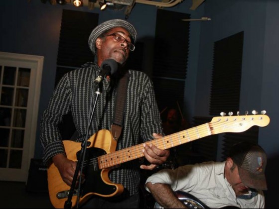 Vasti Jackson at WWOZ in 2012 [Photo by Parisa Azadi]