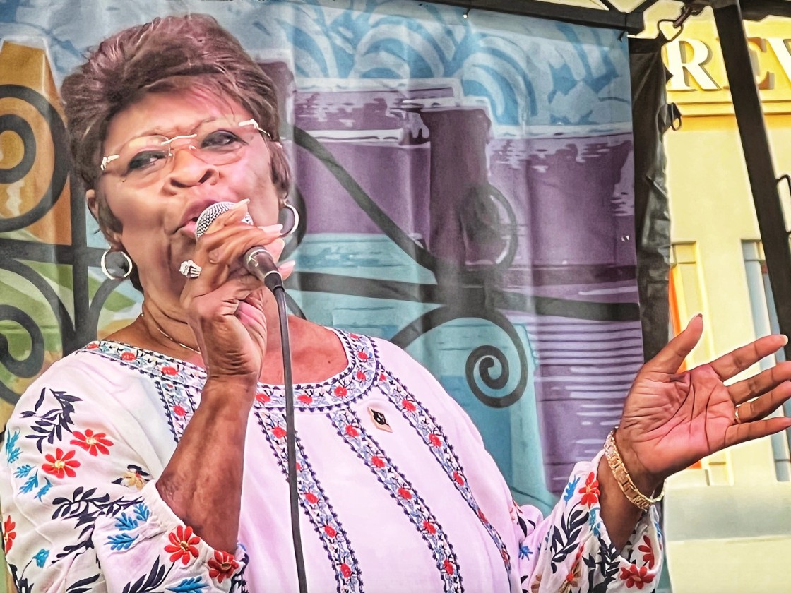 Irma Thomas at French Quarter Fest 2022 [Photo by MJ Mastrogiovanni]