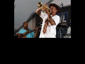Kermit Ruffins and the Barbecue Swingers by Ryan Hodgson-Rigsbeem (rhrphoto.com