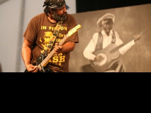 Alvin Youngblood Hart performing at Jazz Fest