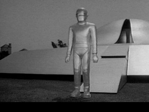 Gort outside his chopped saucer